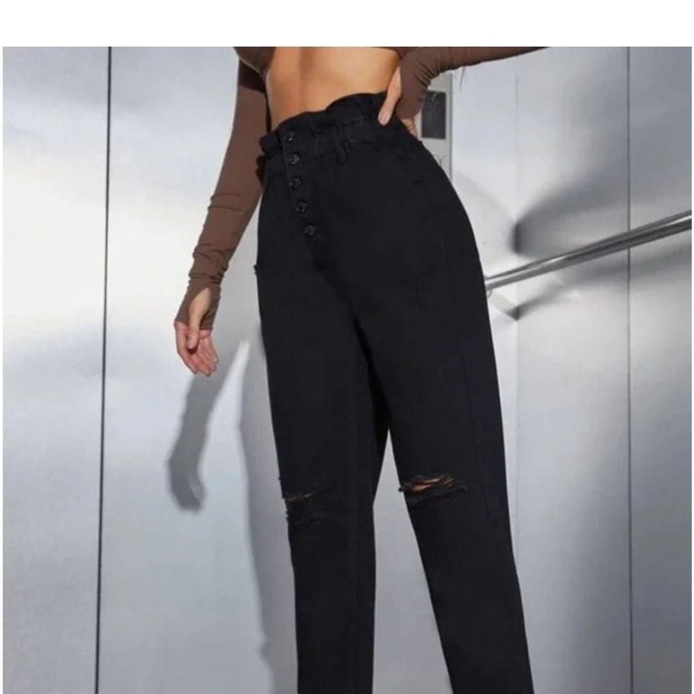SHEIN Black High Rise paperbag Jeans size M